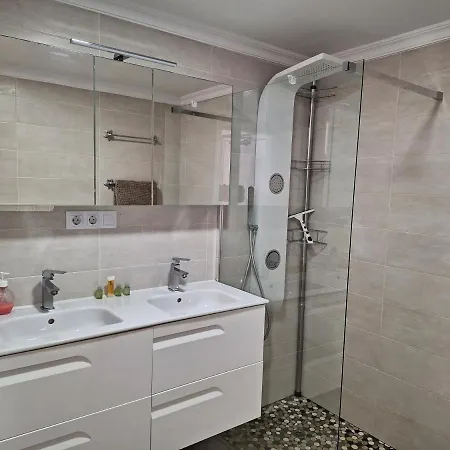 Appartement Solaris - Refurbished, Floor, Sea Views *